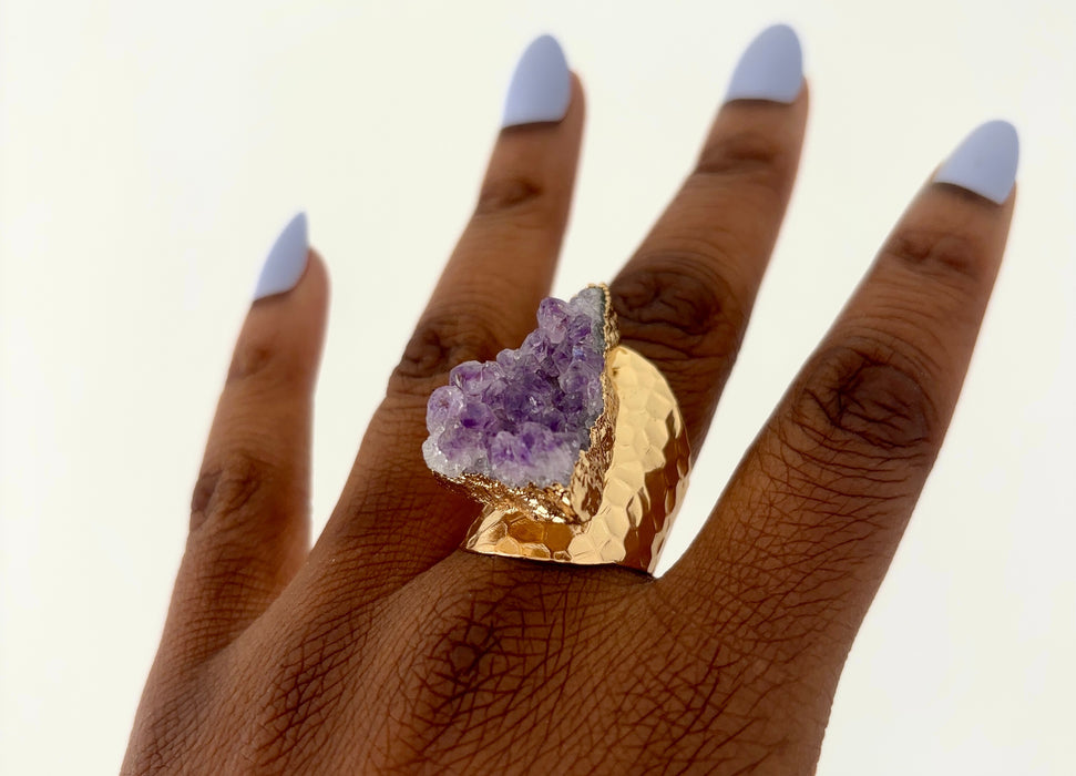 Anillo de racimo de amatista
