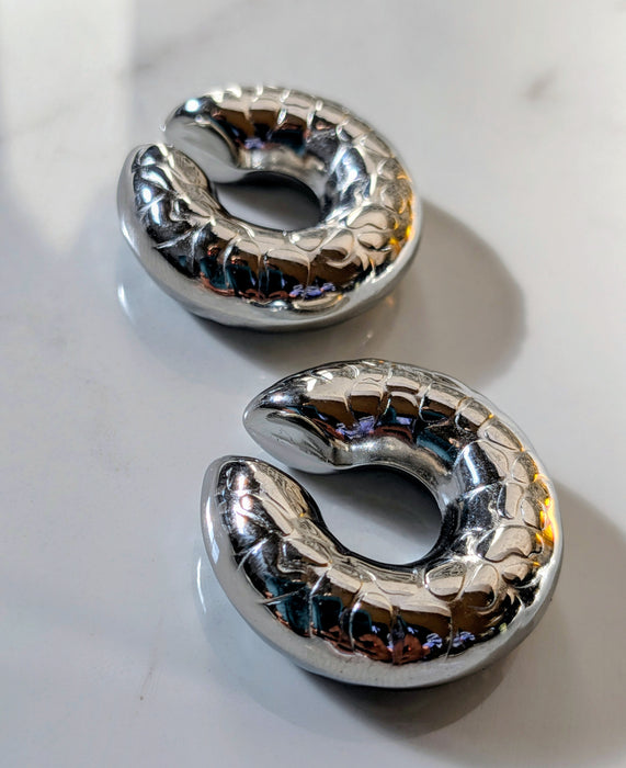 The Selene- Silver Cartilage Ear Cuff