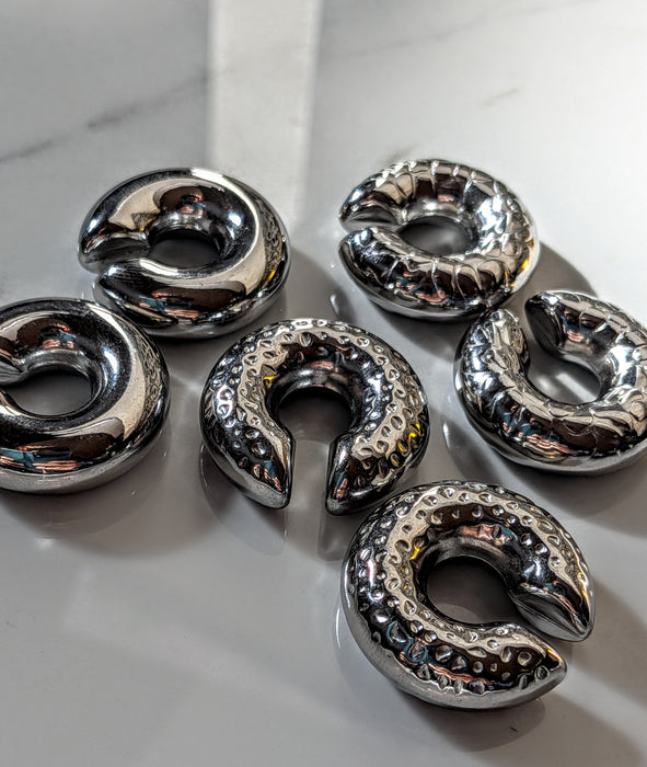 The Selene- Silver Cartilage Ear Cuff