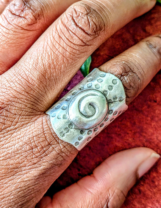 Oya Spiral Brass Ring