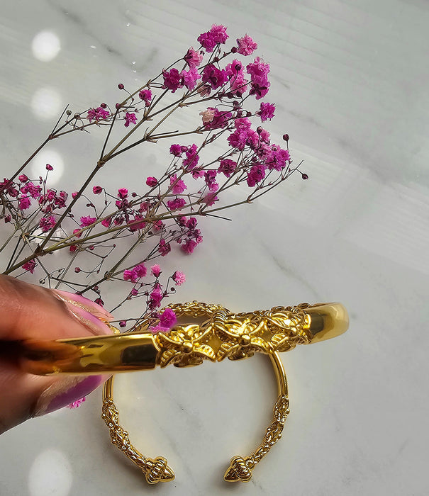 "Divine Feminine" Bangle Set